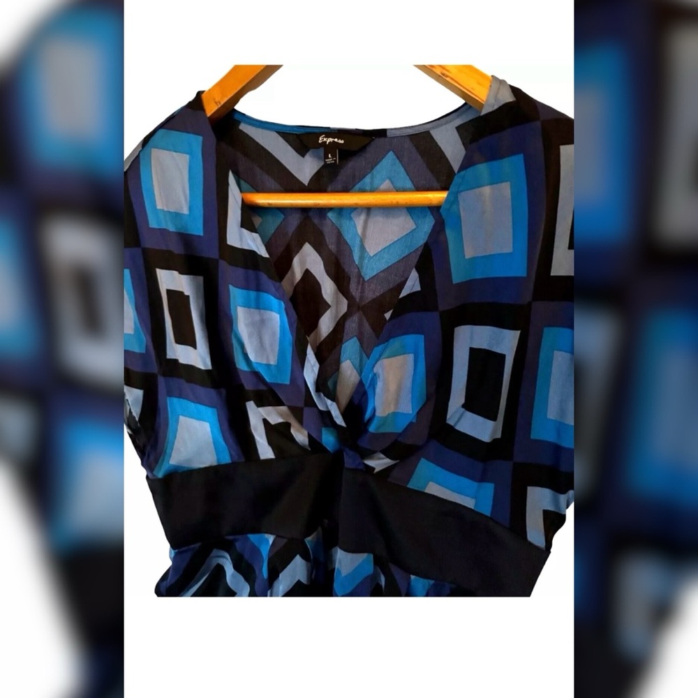 Express Batwing A-Line Abstract Pattern Silk Dress - image 4